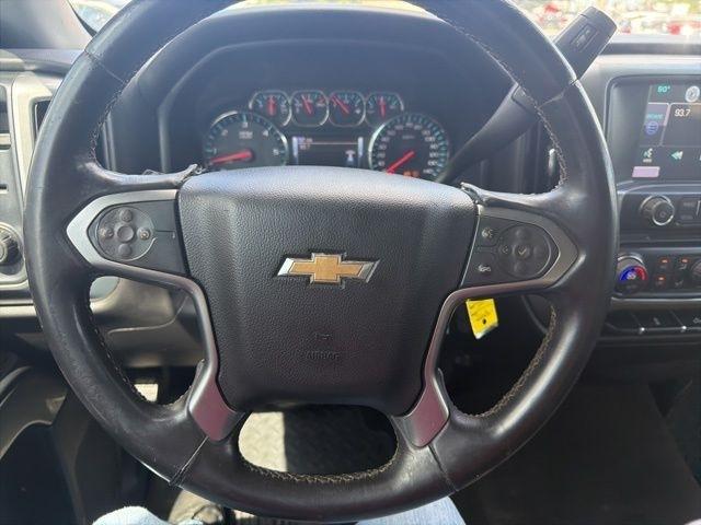 Chevrolet Silverado 1500 2WD Crew Cab 143.5" LT w/1LT 2015