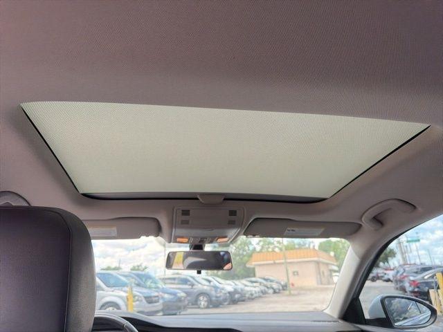 Volkswagen Jetta R-Line Auto w/SULEV 2019