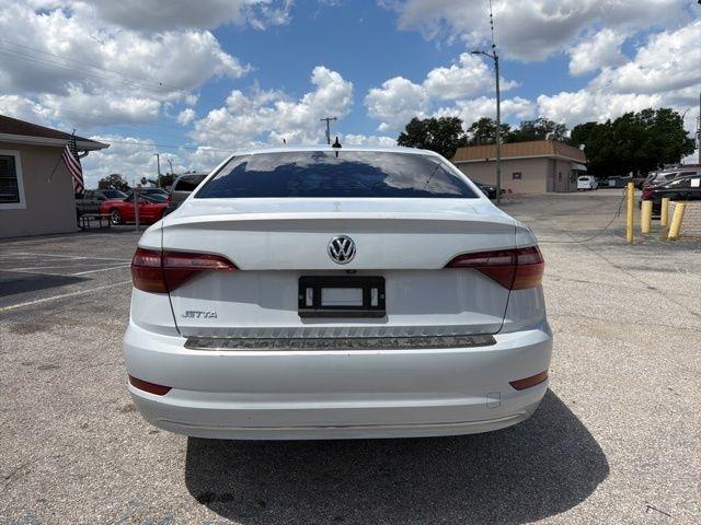 Volkswagen Jetta R-Line Auto w/SULEV 2019
