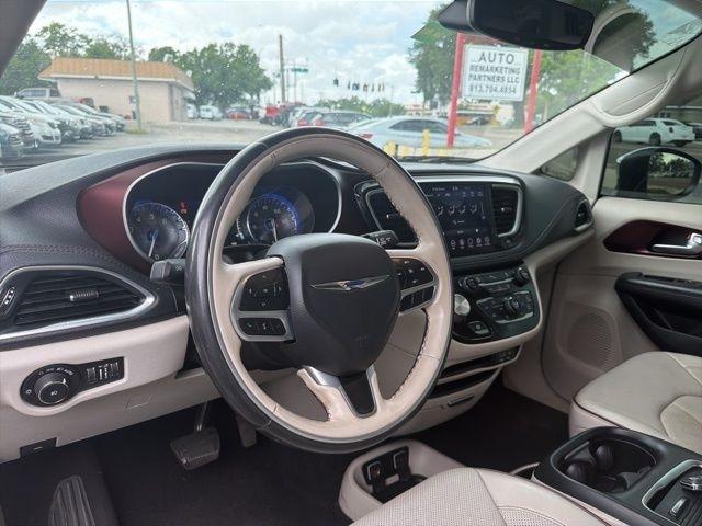 Chrysler Pacifica Limited FWD 2020