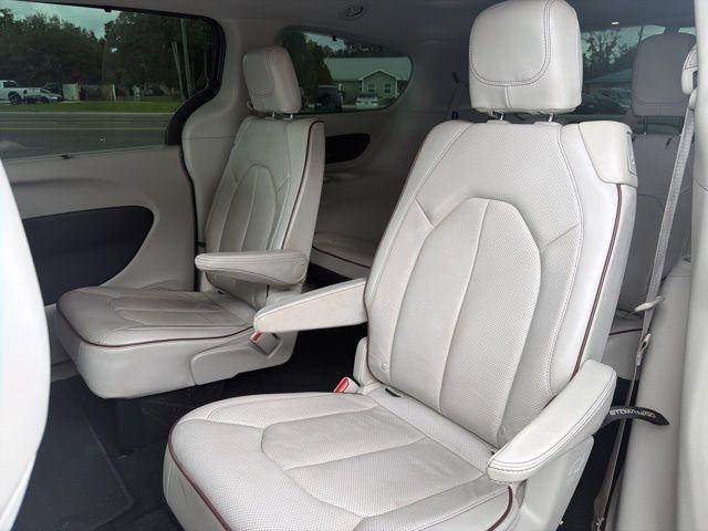 Chrysler Pacifica Limited FWD 2020