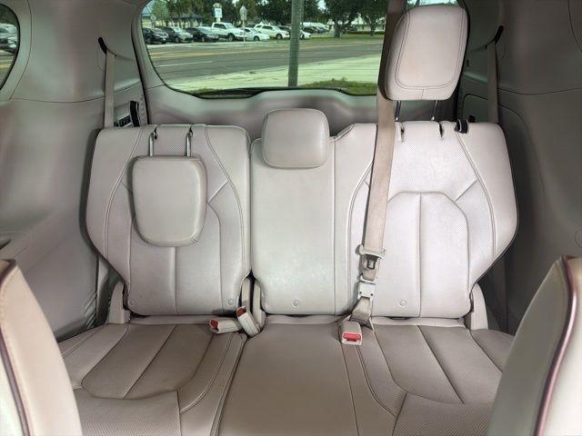 Chrysler Pacifica Limited FWD 2020