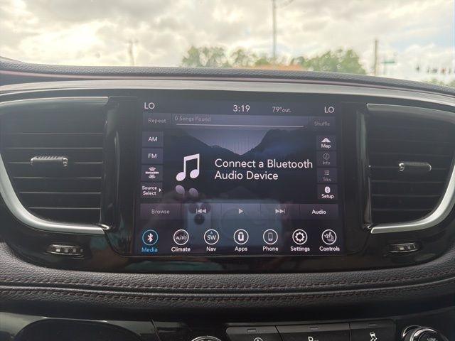 Chrysler Pacifica Limited FWD 2020