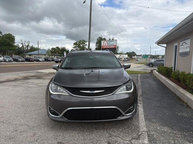 Chrysler Pacifica Limited FWD 2020