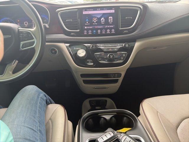 Chrysler Pacifica Limited FWD 2020