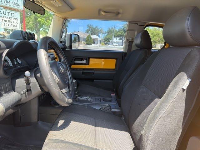 Toyota FJ Cruiser 2WD 4dr Auto (Natl) 2007