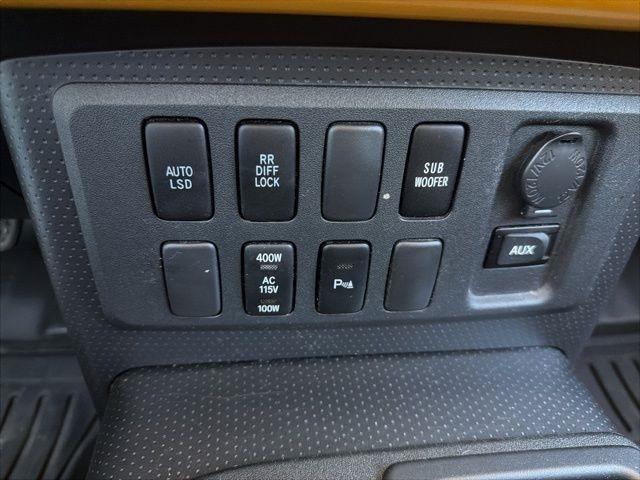 Toyota FJ Cruiser 2WD 4dr Auto (Natl) 2007