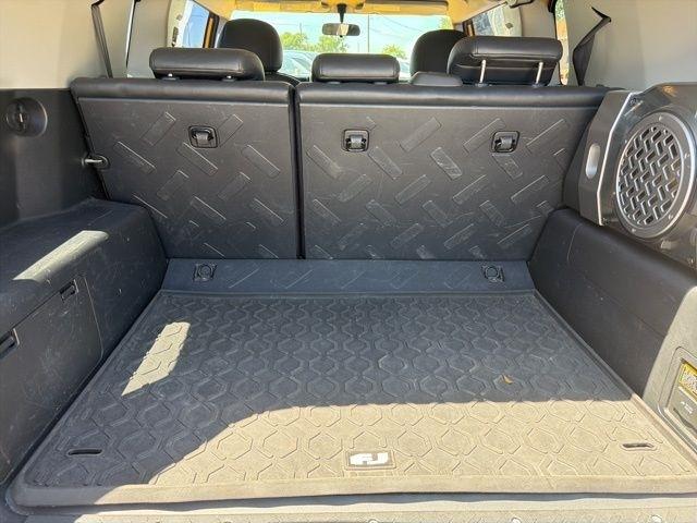 Toyota FJ Cruiser 2WD 4dr Auto (Natl) 2007