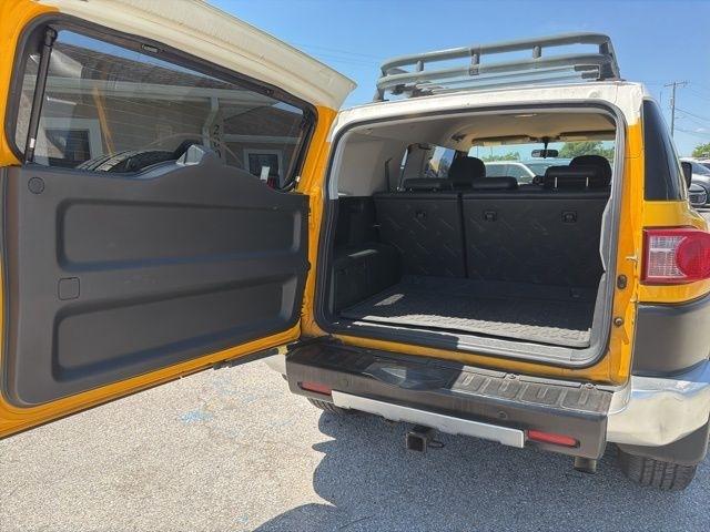 Toyota FJ Cruiser 2WD 4dr Auto (Natl) 2007