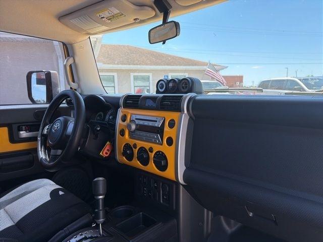 Toyota FJ Cruiser 2WD 4dr Auto (Natl) 2007