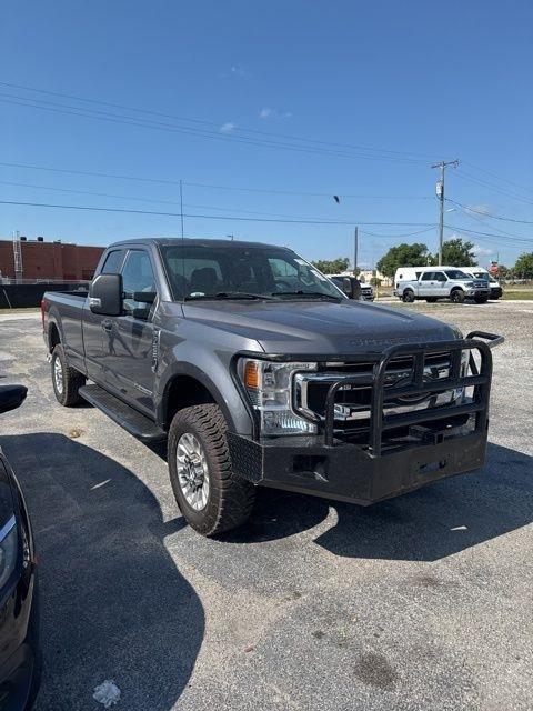 Ford Super Duty F-250 SRW Lariat 4WD SuperCab 8' Box 2021