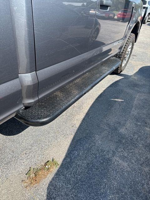 Ford Super Duty F-250 SRW Lariat 4WD SuperCab 8' Box 2021