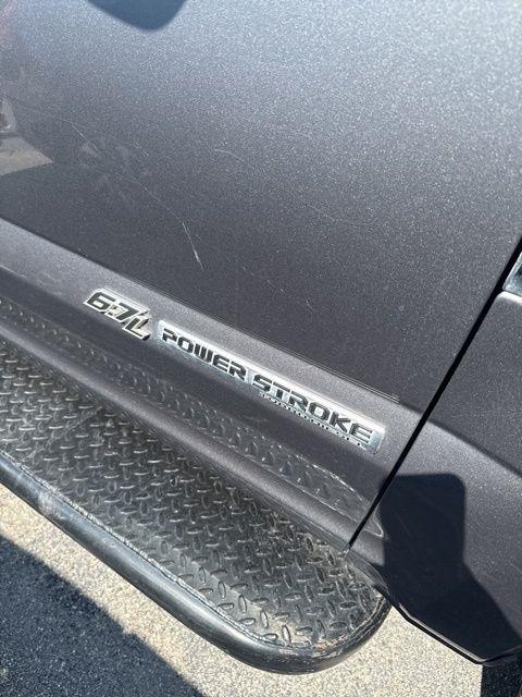 Ford Super Duty F-250 SRW Lariat 4WD SuperCab 8' Box 2021