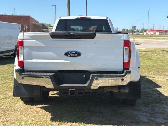 Ford Super Duty F-350 DRW King Ranch 4WD Crew Cab 8' Box 2019