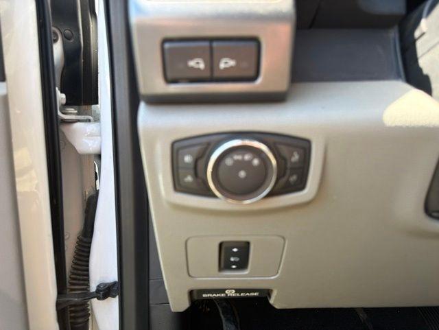 Ford Super Duty F-350 DRW King Ranch 4WD Crew Cab 8' Box 2019