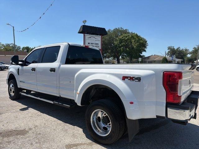 Ford Super Duty F-350 DRW King Ranch 4WD Crew Cab 8' Box 2019