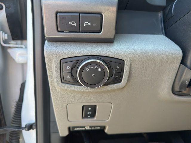 Ford Super Duty F-350 DRW King Ranch 4WD Crew Cab 8' Box 2019