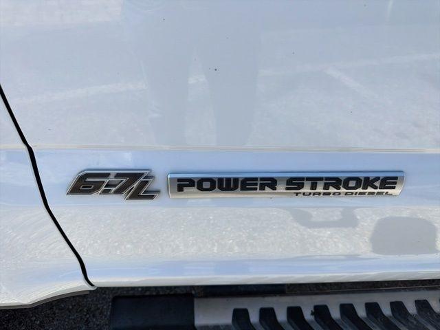 Ford Super Duty F-350 DRW King Ranch 4WD Crew Cab 8' Box 2019