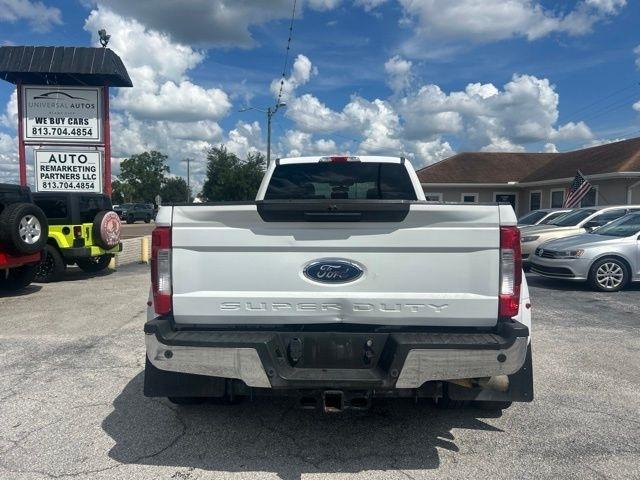 Ford Super Duty F-350 DRW King Ranch 4WD Crew Cab 8' Box 2019