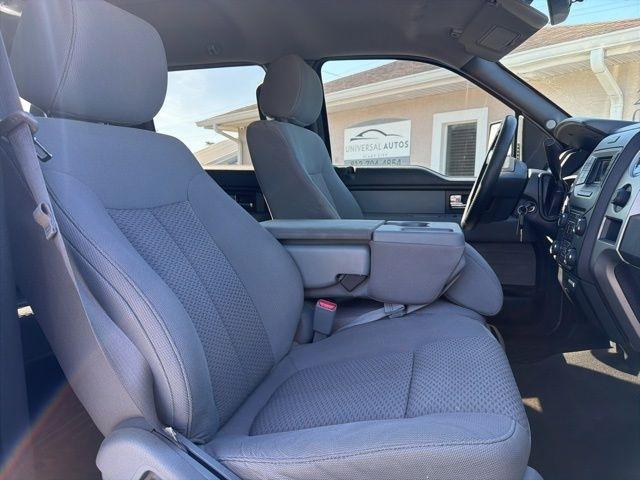 Ford F-150 2WD SuperCrew 145" Platinum 2013