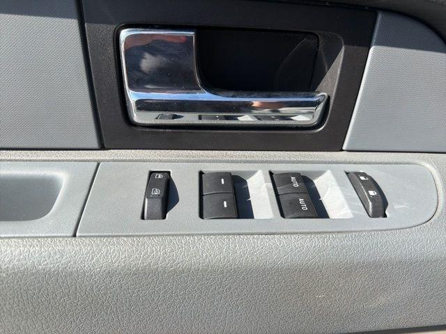 Ford F-150 2WD SuperCrew 145" Platinum 2013