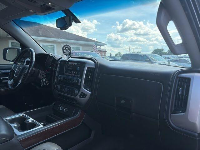 GMC Sierra 1500 4WD Crew Cab 143.5" SLT 2018