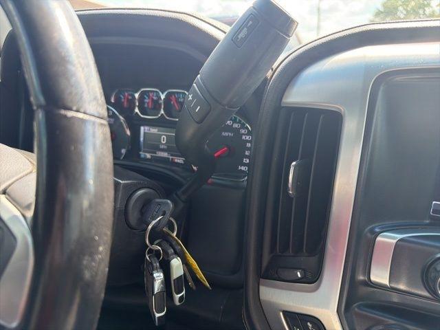 GMC Sierra 1500 4WD Crew Cab 143.5" SLT 2018
