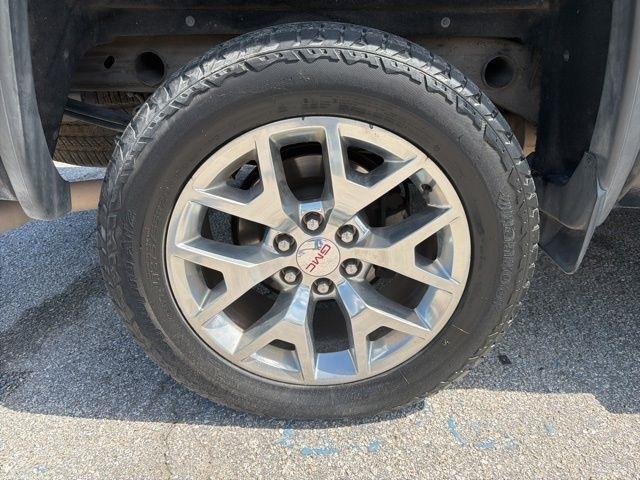 GMC Sierra 1500 4WD Crew Cab 143.5" SLT 2018
