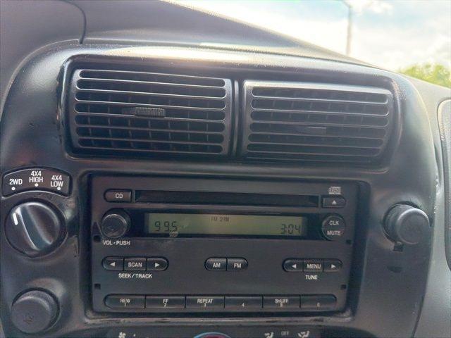 Ford Ranger 2dr Supercab 4.0L XL Fleet 4WD 2004