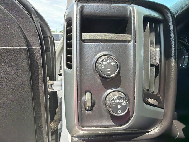 Chevrolet Silverado 1500 4WD Double Cab 143.5" LT w/1LT 2016