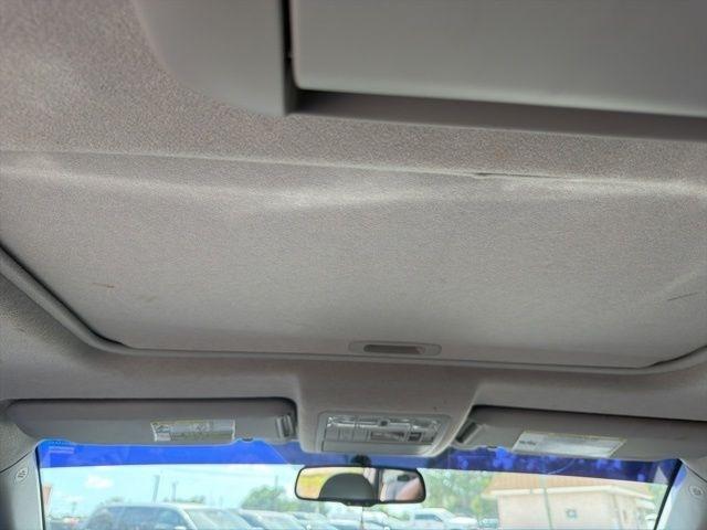 Toyota Highlander FWD 4dr V6 Limited (Natl) 2012