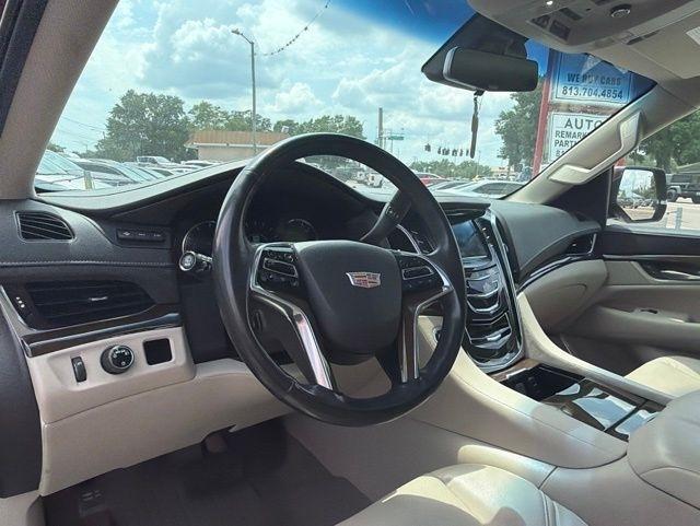 Cadillac Escalade ESV 2WD 4dr Luxury 2018