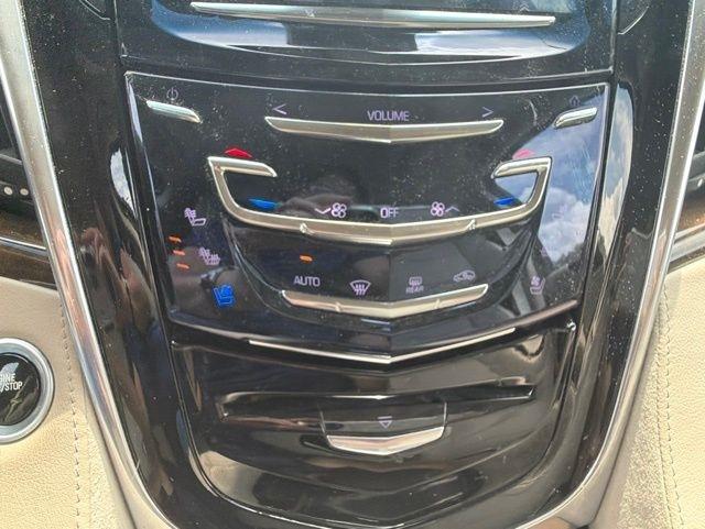 Cadillac Escalade ESV 2WD 4dr Luxury 2018