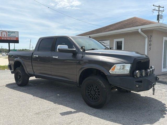 RAM 2500 Laramie 4x4 Crew Cab 6'4" Box 2017