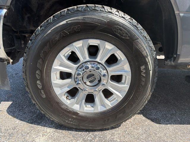 Ford Super Duty F-350 SRW King Ranch 4WD Crew Cab 8' Box 2022