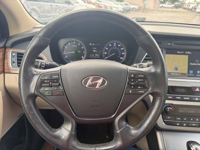 Hyundai Sonata 4dr Sdn 2.4L Limited 2015