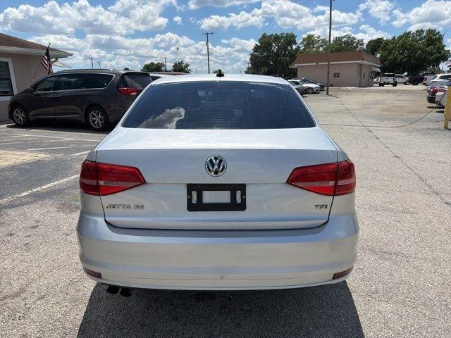 Volkswagen Jetta Sedan 4dr Auto 1.8T SE 2015
