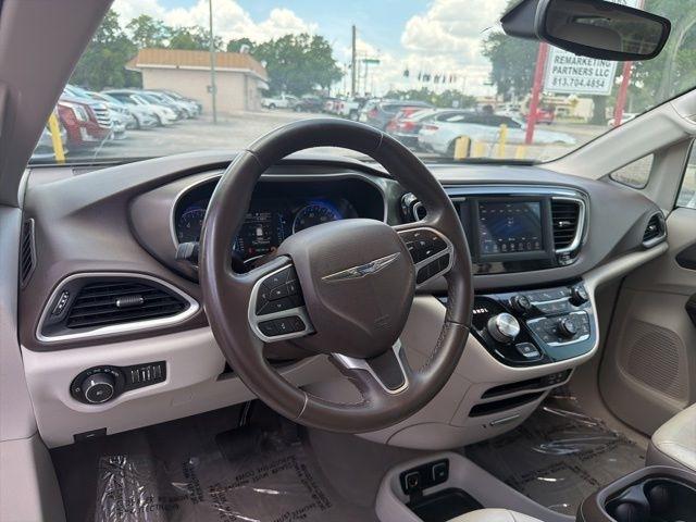 Chrysler Pacifica Touring L FWD 2018
