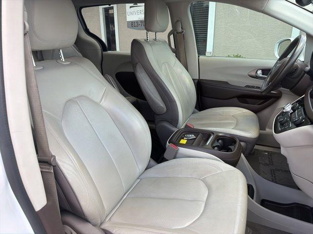 Chrysler Pacifica Touring L FWD 2018