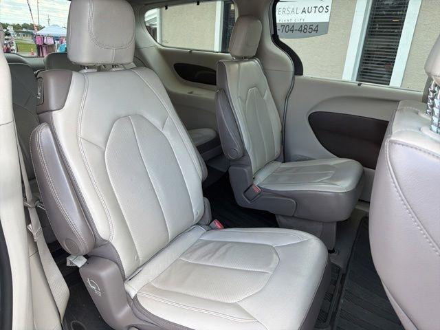 Chrysler Pacifica Touring L FWD 2018