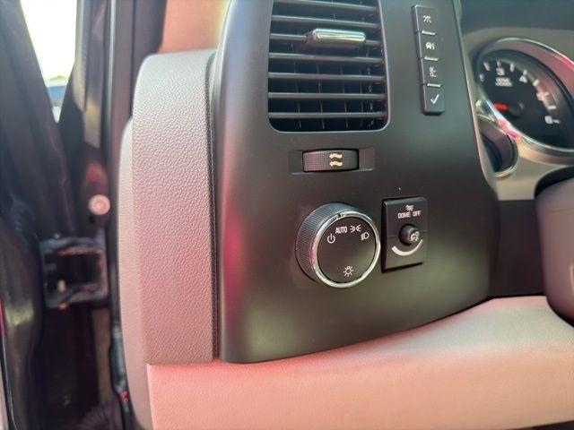Chevrolet Silverado 1500 2WD Ext Cab 143.5" LT 2012