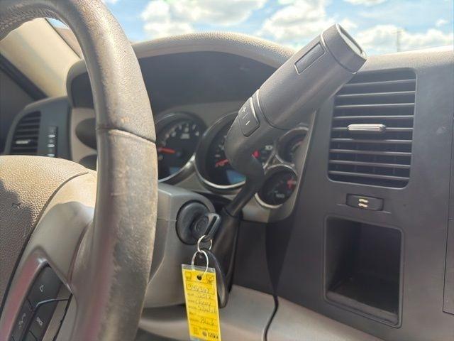 Chevrolet Silverado 1500 2WD Ext Cab 143.5" LT 2012