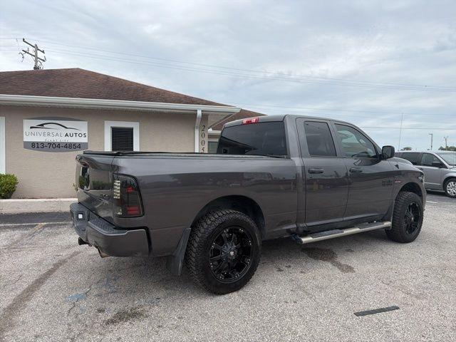 RAM 1500 4WD Quad Cab 140.5" Express 2016