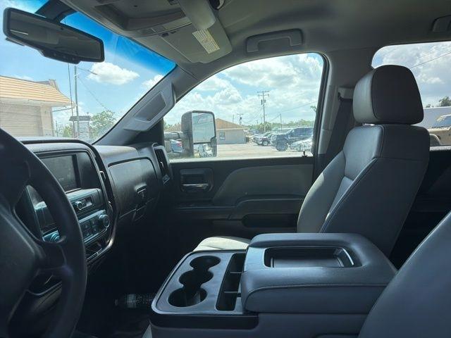 Chevrolet Silverado 3500HD 2WD Crew Cab 171.5" WB, 59.06" CA WT 2017