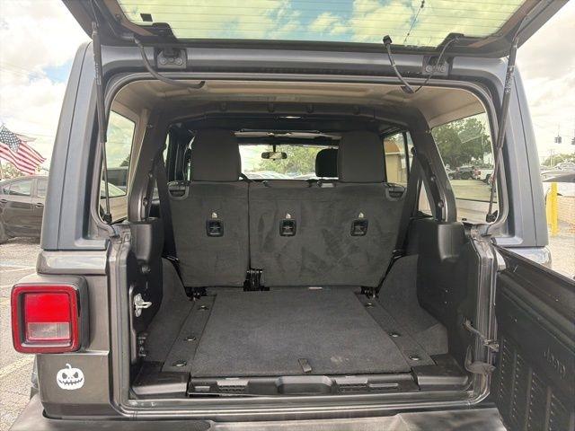 Jeep Wrangler Unlimited Willys 4x4 2020