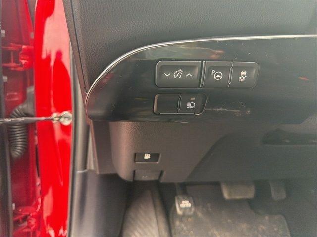 Toyota Prius Limited (Natl) 2020