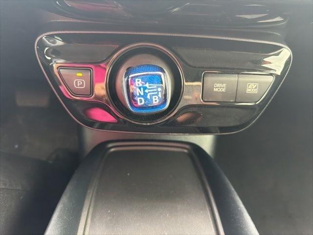 Toyota Prius Limited (Natl) 2020