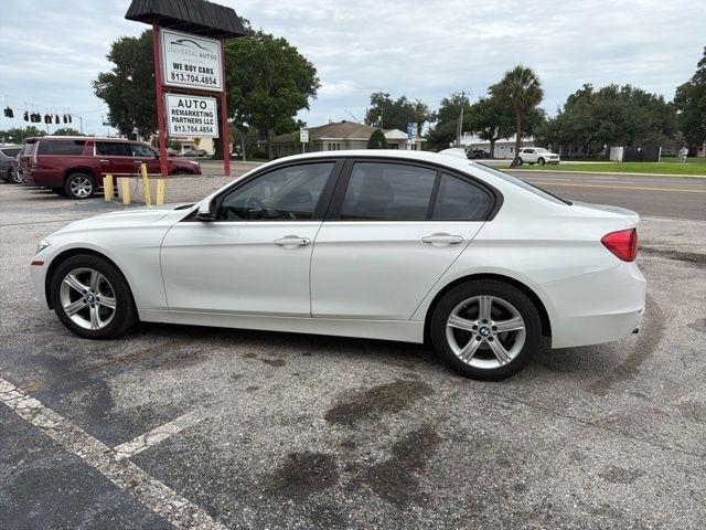 BMW 3 Series 4dr Sdn 328i RWD 2012