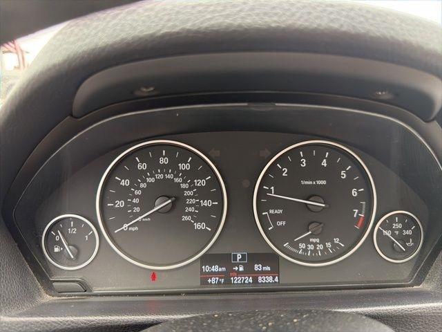 BMW 3 Series 4dr Sdn 328i RWD 2012