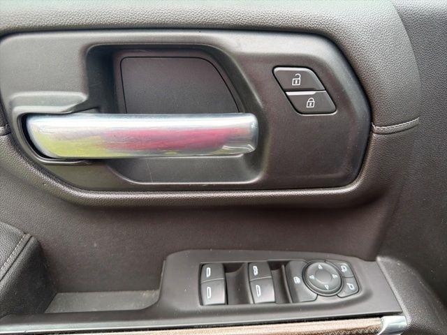 Chevrolet Silverado 1500 4WD Crew Cab 147" LT 2020